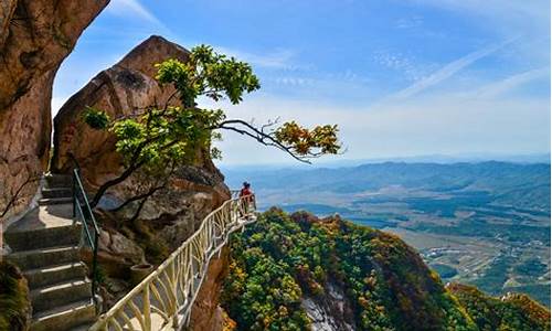 丹东凤凰山景点介绍_丹东凤凰山景点介绍PPT